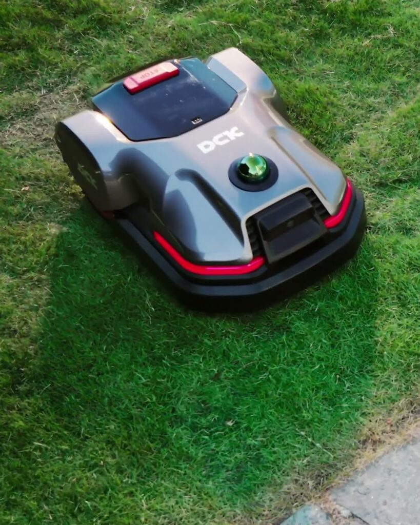 Best Use Cases for a Robot Lawn Mower Without Boundary Wire in Home Lawns
